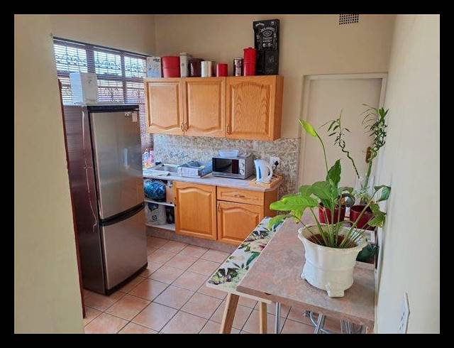 BUSINESS FOR SALE IN KEMPTON PARK